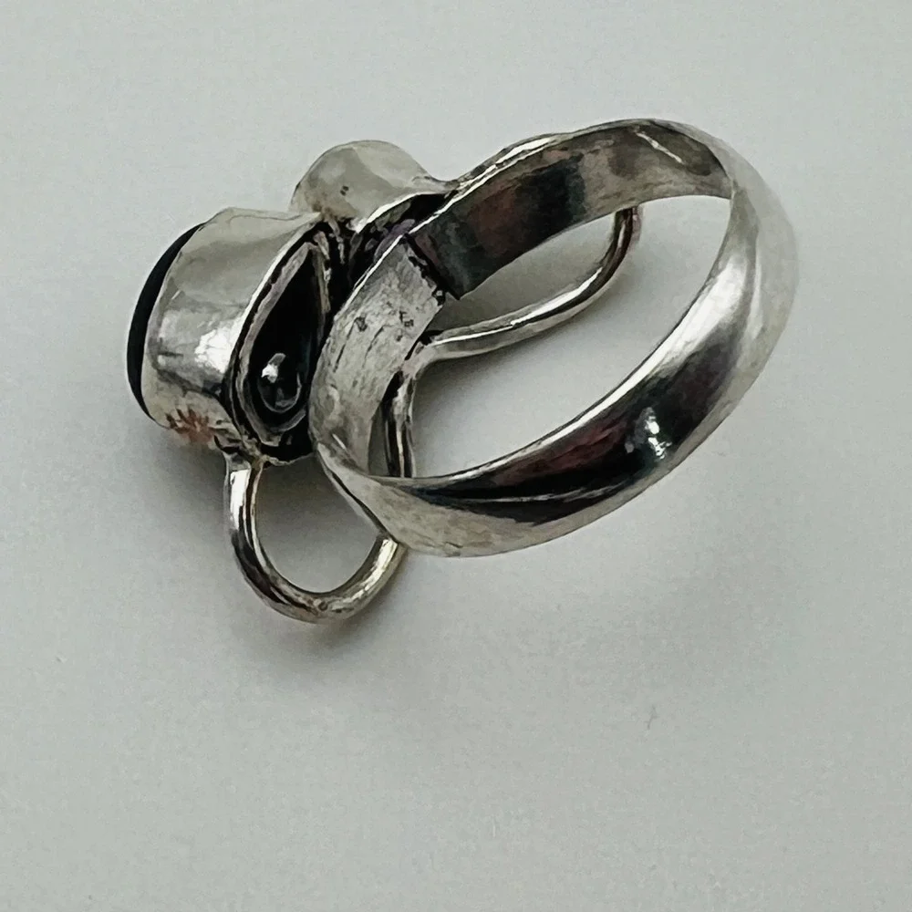 Silver Tone Bypass Ring Amethyst‎ Black Cabochon Stone Size 6 Boho Chic